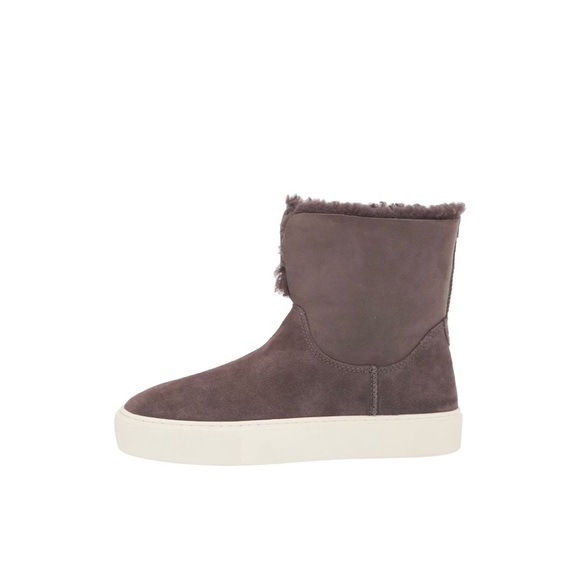UGG WOMENS LYNUS SNEAKER - Picture 3 of 14